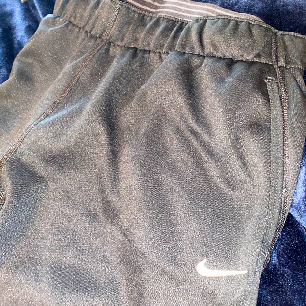 Nike Black therma-fit sweatpants